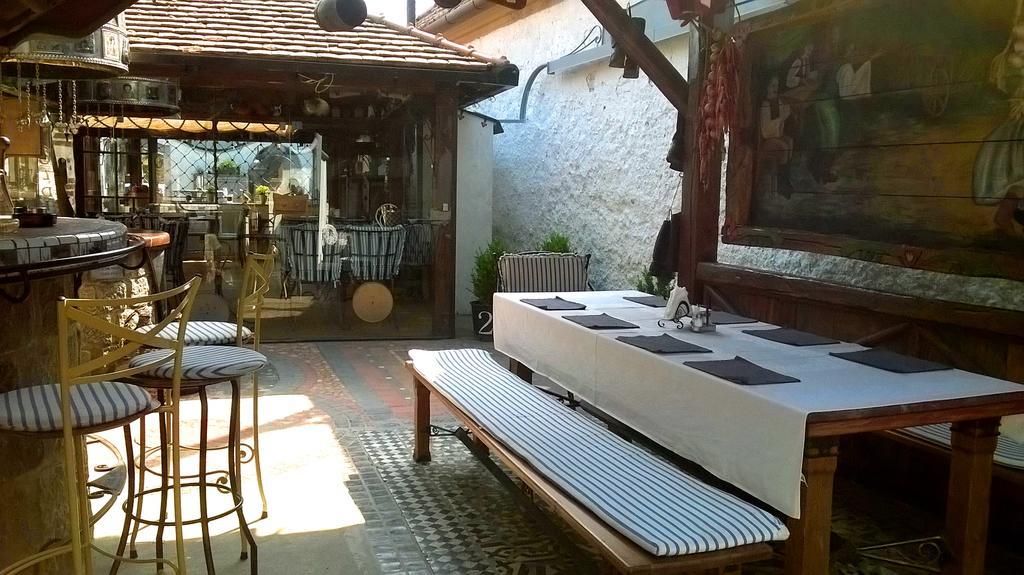 Penzion A Restauracia Toldi Galanta Zewnętrze zdjęcie